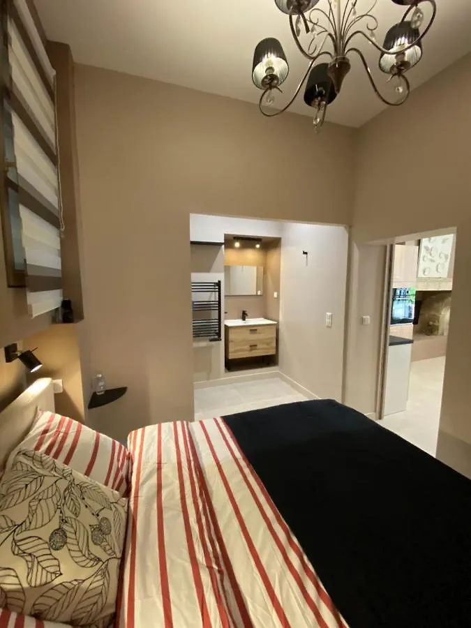 Appartement Réveil en Provence à Saint-Rémy-de-Provence 0*,  France